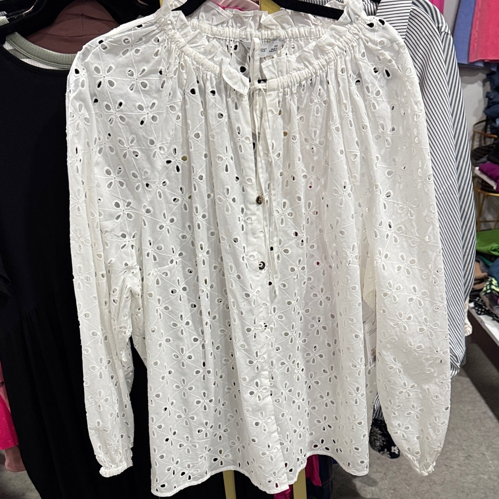 Nine West White Eyelet Peasant Blouse